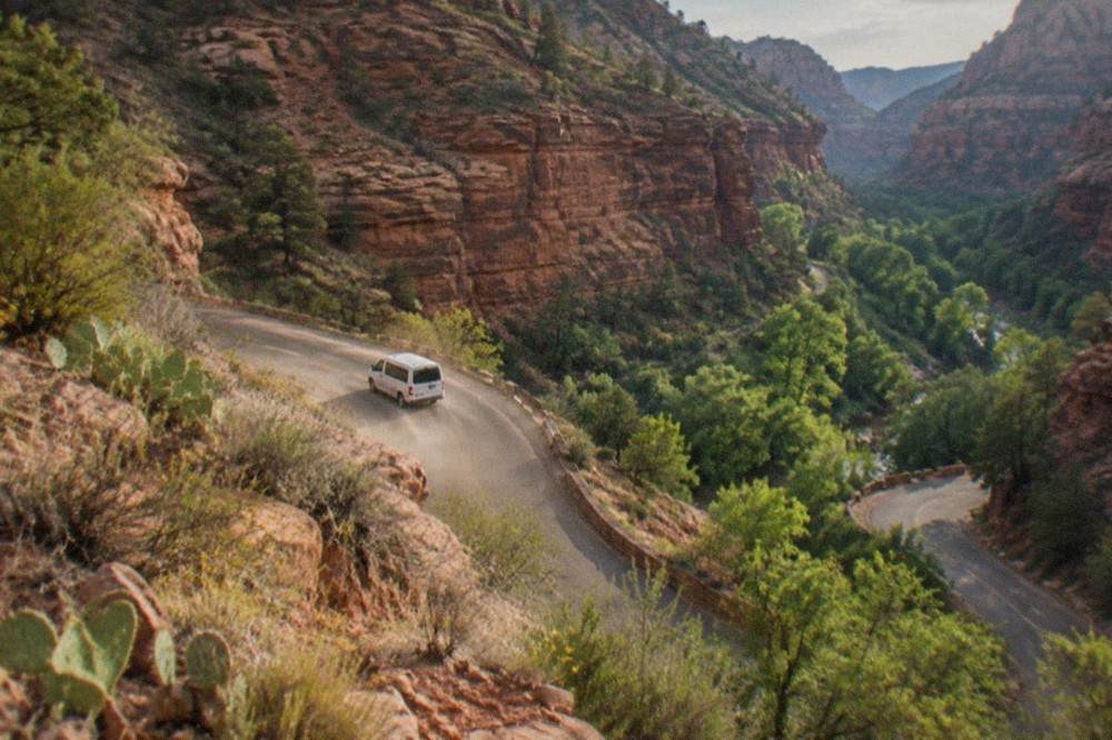 Red rock formations along Oak Creek Canyon on the drive toward Sedona